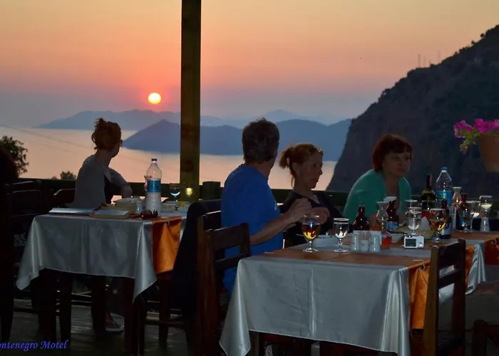 Montenegro * פאראליה