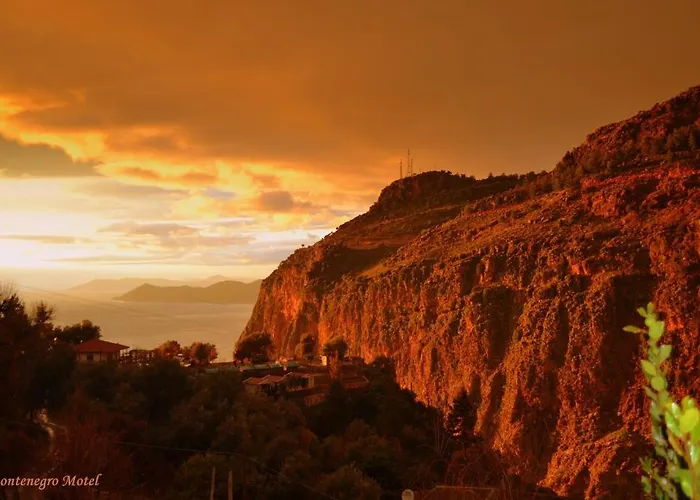 Montenegro מלון *