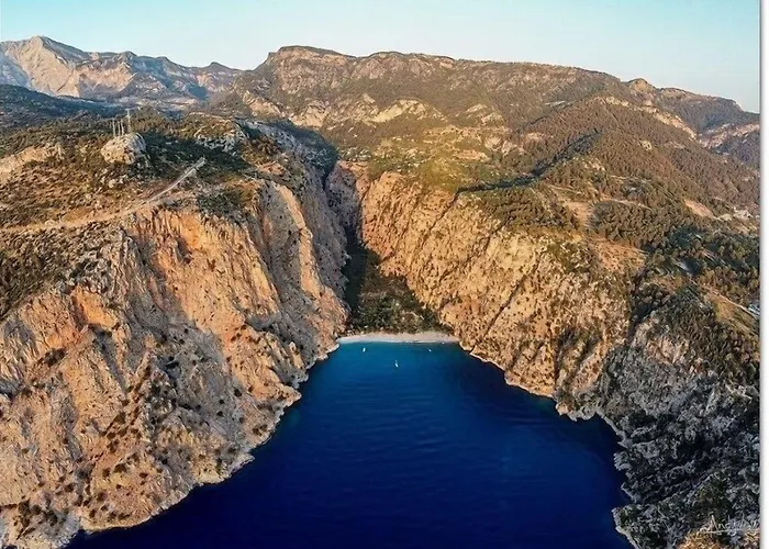 Montenegro * פאראליה