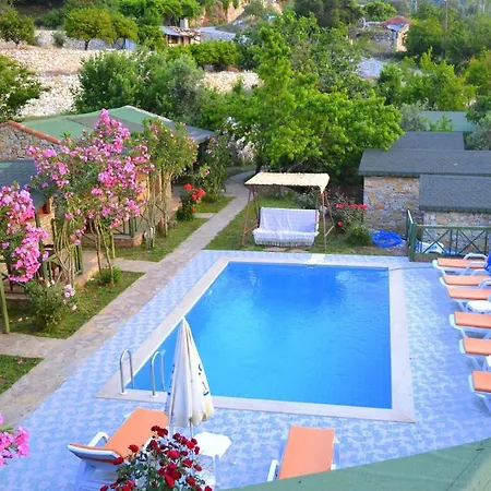 Montenegro Hotel *
