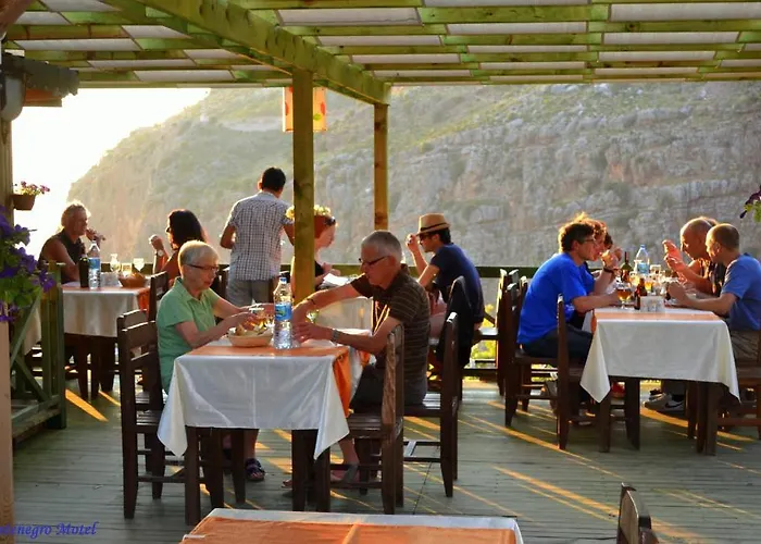 Montenegro * Faralya